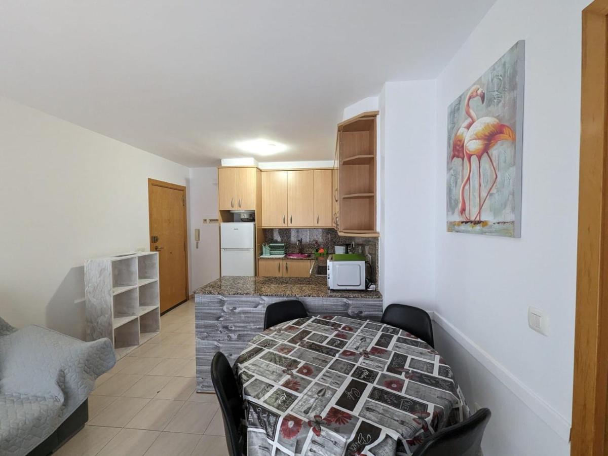 Apartamento En Roses, A 2 Minutos A Pie De Playa ภายนอก รูปภาพ